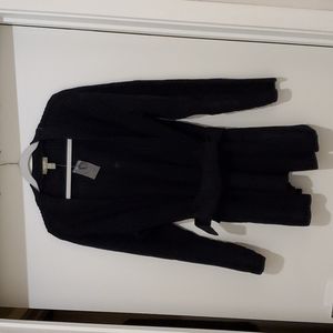 Naturals D&Co black cardigan with removable belt, size 1x